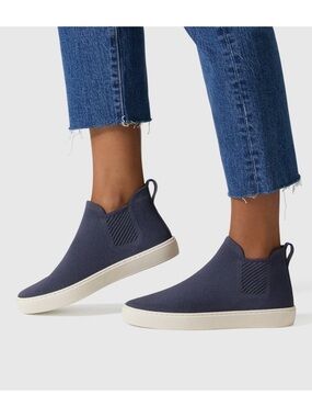 Rothys Chelsea Boot Size 6.5 High Top Minimalist Elevated Basic Slip On Washable